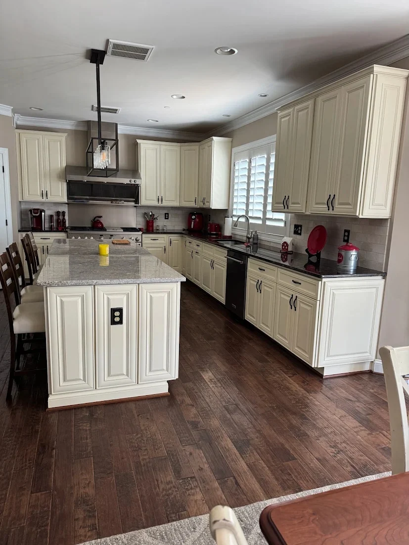 Freshly painted Brooke Cabinet cabinetry in Annapolis, MD, showcasing BluePeake Painting’s smooth finish and attention to detail.